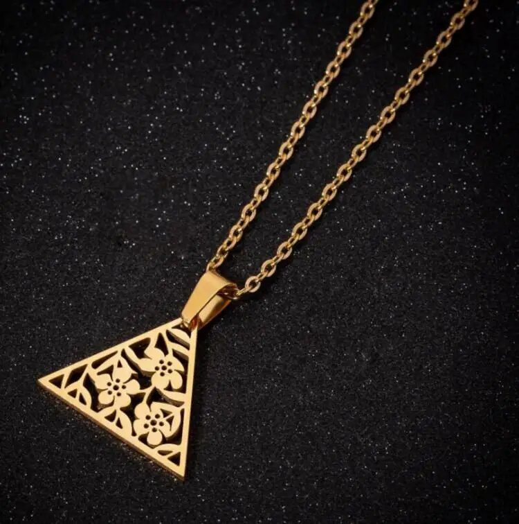 Oly2u классический золотой цветочный рандомный чокер в форме цветка из нержавеющей