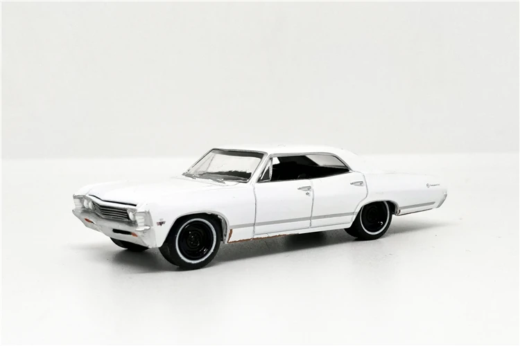 Greenlight 1: 64 Chevrolet Impala спортивный седан 1967 County дороги без коробки