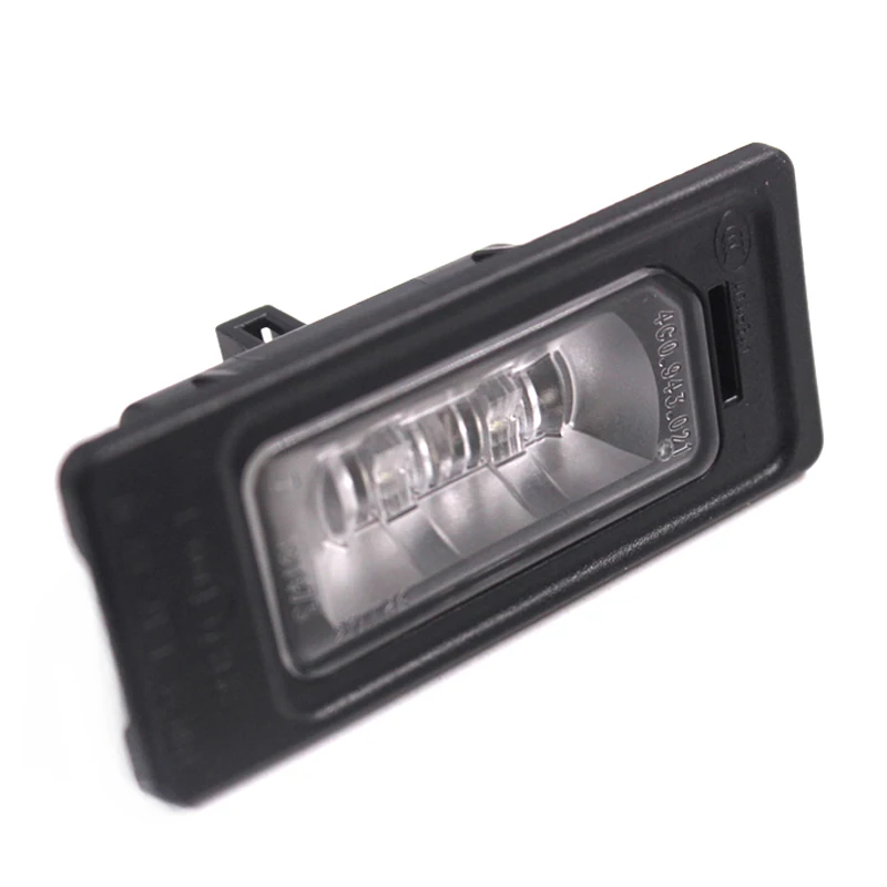 

LED License Plate Lamp For A1 A3 A4 A5 A6 A7 Q3 Q5 TT For 2010-2014 4G0943021 4G0 943 021 5N0943021 3AF943021A car accessories