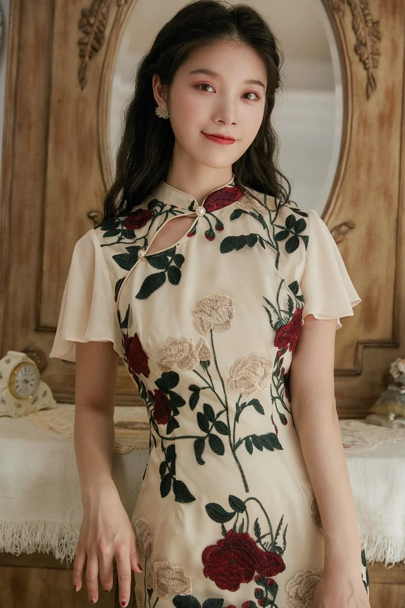 

Rose Embroidery Ruffle Sleeve Cheongsam Dress for Young Girl 2021 Summer Chinese Style Daily Vintage Mid-Length Long Dress Women