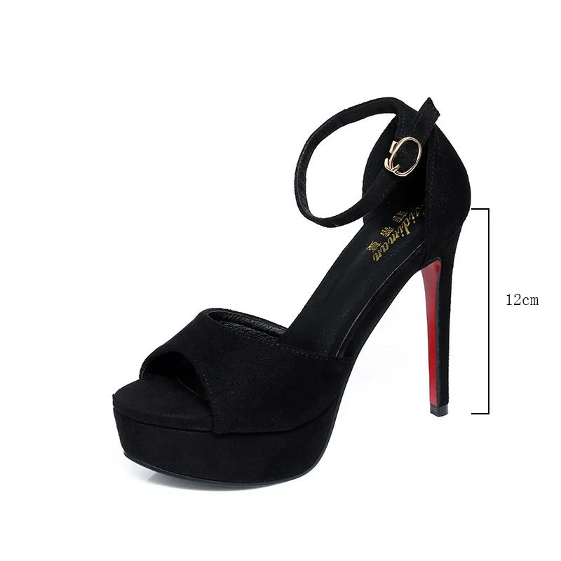 Женские туфли на платформе и высоком каблуке черные лодочки с открытым носком