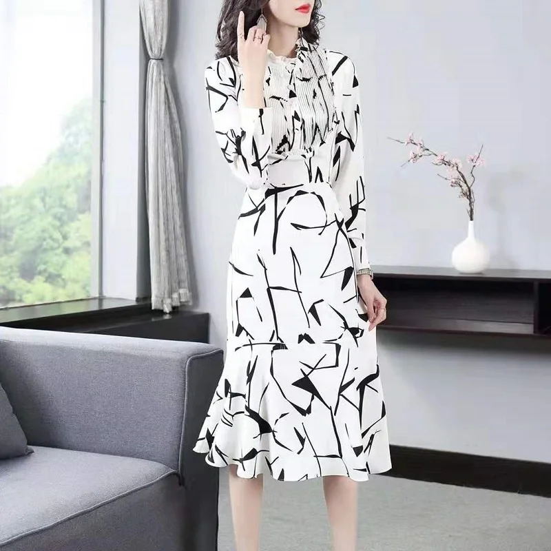 

Dress 2021 M-XXL Spring Fashion Style Women Turn-down Collar Abstract Print Long Sleeve Mid-Calf Length Sexy Party Mermaid Dress