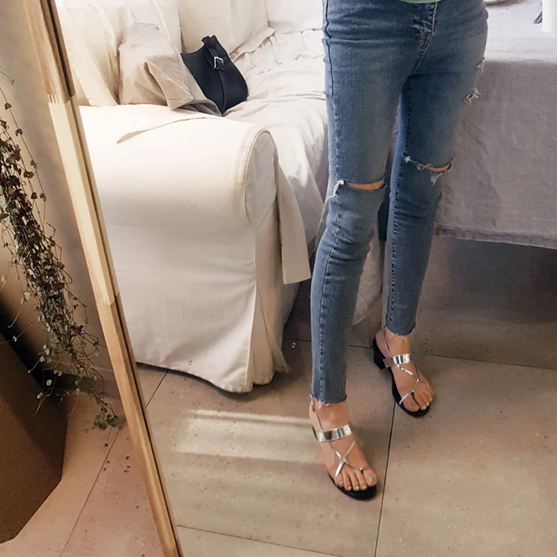 Сандалии на среднем каблуке с открытым носком пряжкой размер 33-42 | Обувь