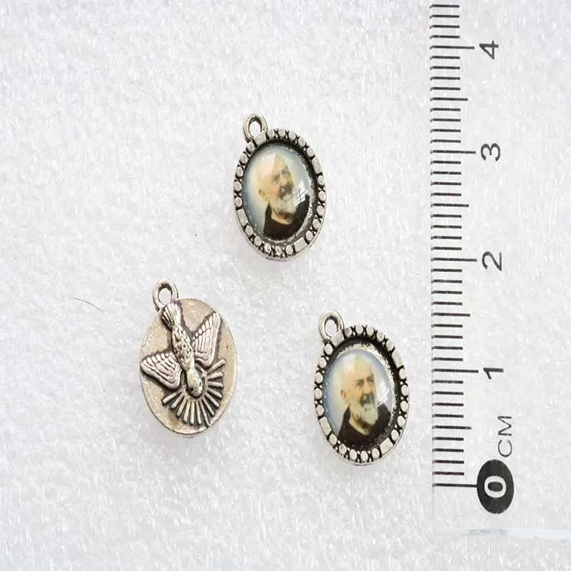 Подвеска с изображением Священного Сердца католической голубя мира