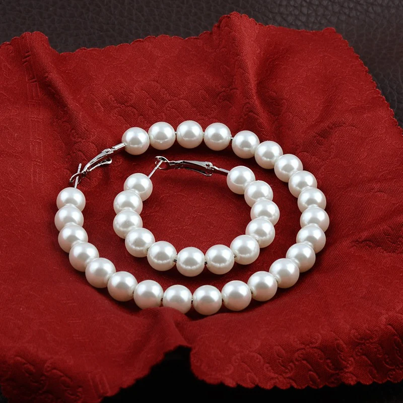 

2020 new Trendy Elegant Created Big Simulated Pearl Earrings String Statement Dangle Statement Multiple Pearls Circle Earrings