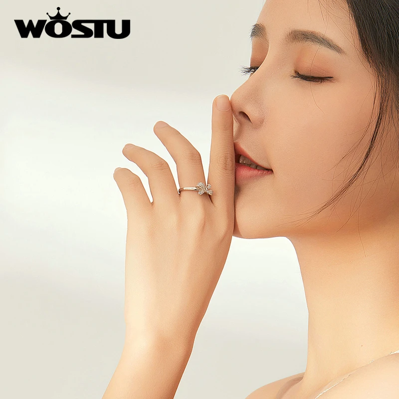 Женское Открытое кольцо в виде банта из серебра 100% пробы с ярким цирконием |