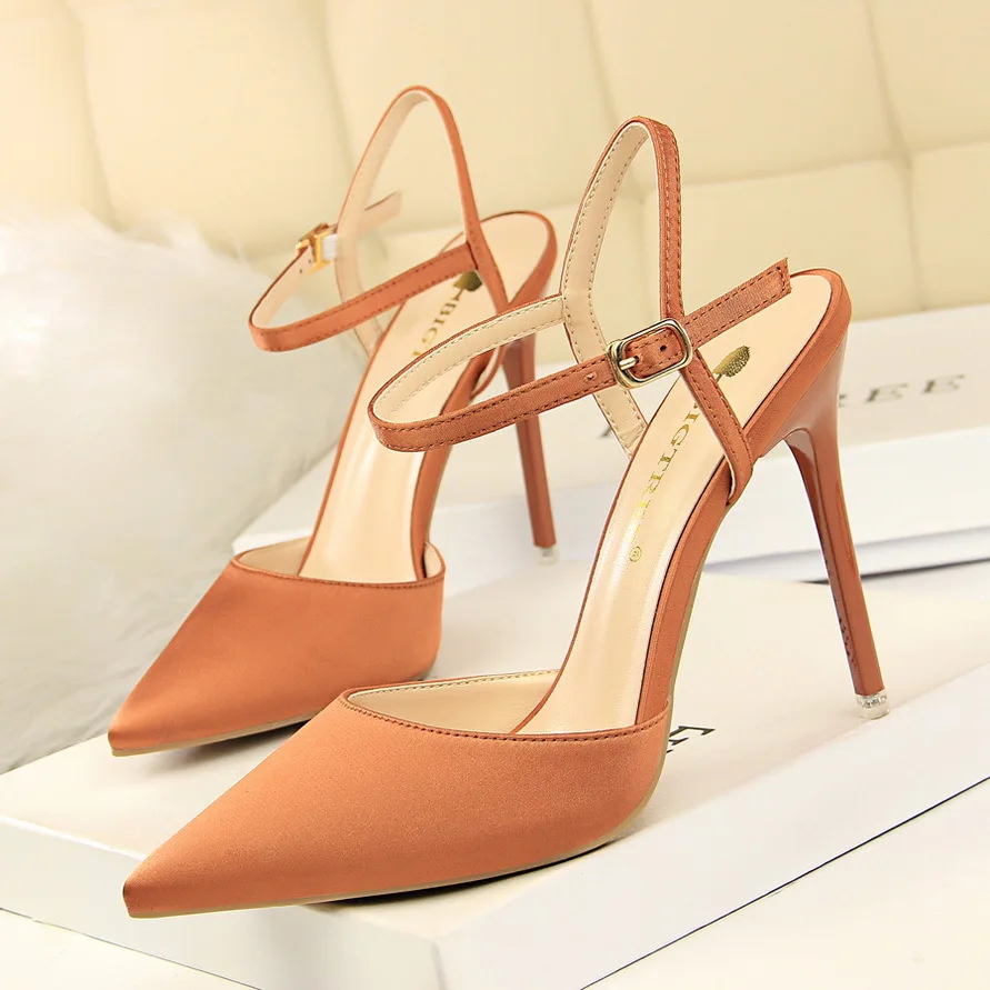 

2021 fashion simple women's high-heeled sandals fine-heeled satin shallow mouth pointed sexy high-heeled women's sandals