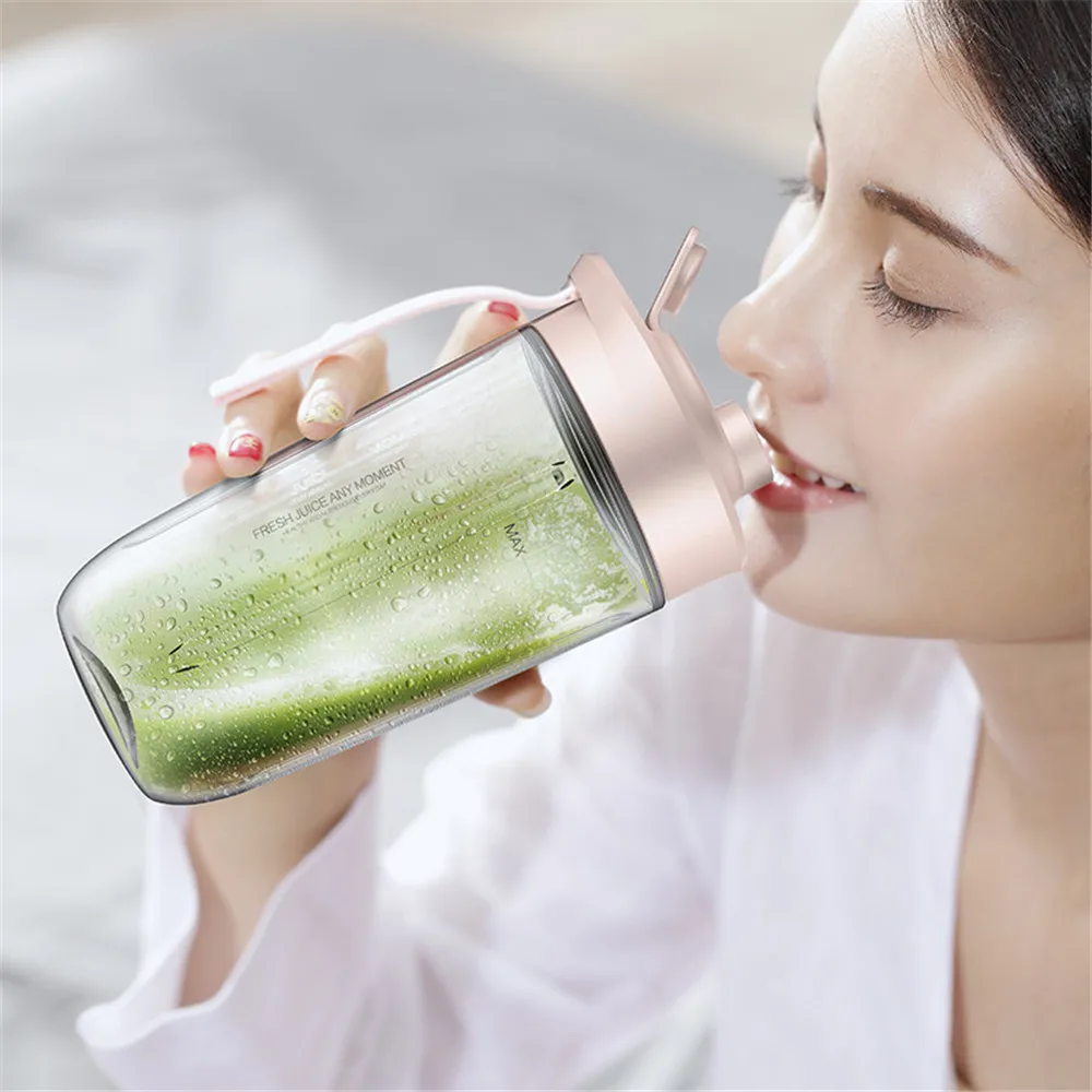 

Kitchen,Dining & Bar