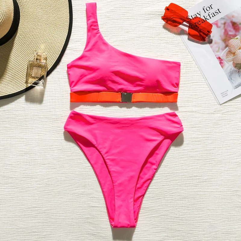 Женский комплект бикини с пряжкой In X розовое на одно плечо купальный костюм