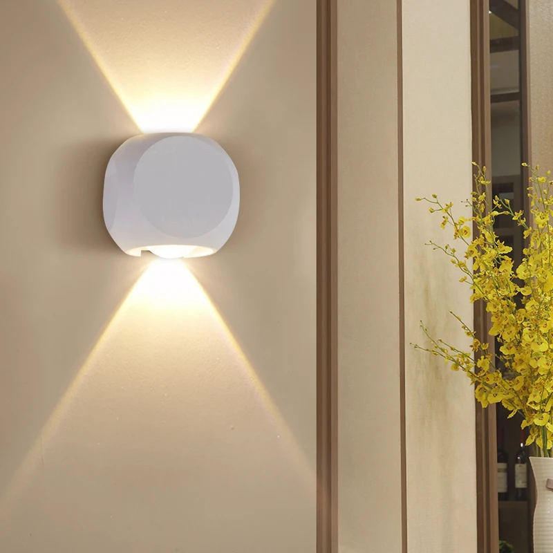 Скандинавский настенный светильник RGB светодиодный алюминиевый уличный Ip65 белый