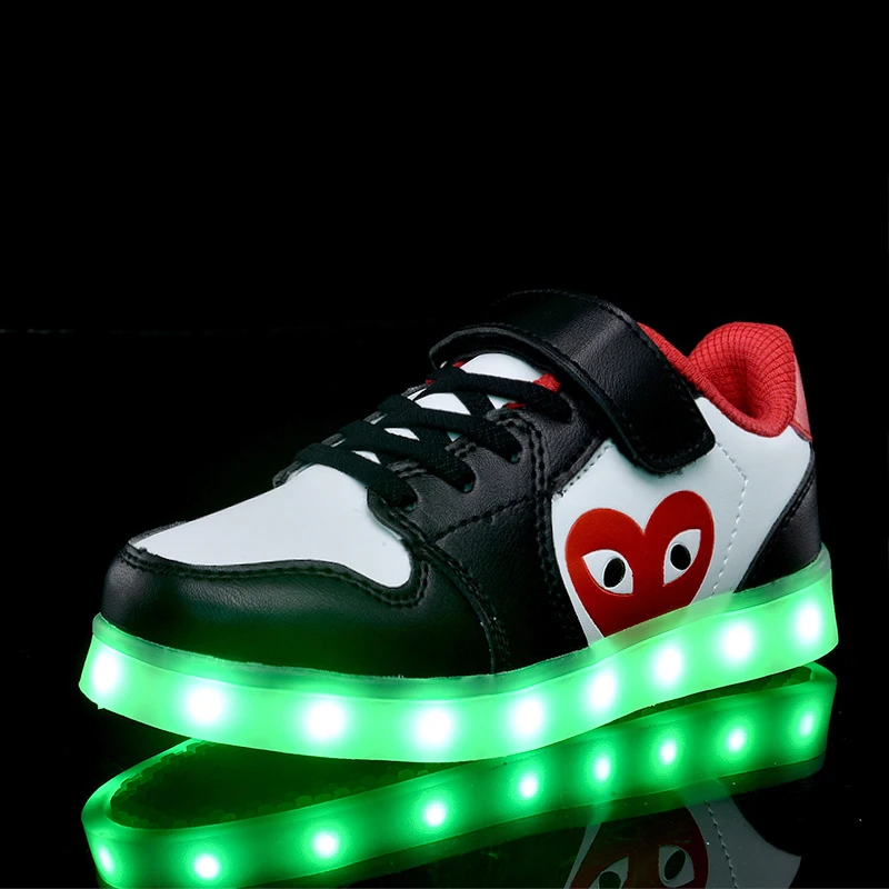 

White Black New children Glowing sneakers Led luminous Shoes For Boys girls Fashion Light Up Casual kids 7 Colors USB charge