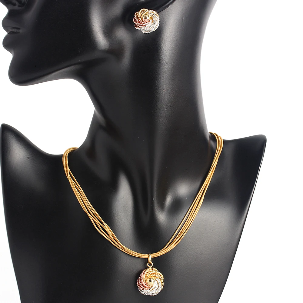 

Cheap Colors Jewelry Queen Necklace Setsmorden Style Trendy Necklace Sets