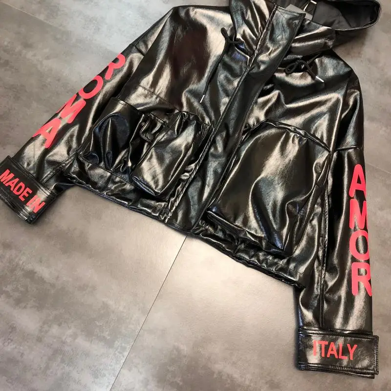 Модная глянцевая женская куртка из искусственной кожи с капюшоном дизайнерская