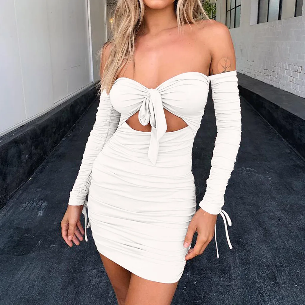 Женское короткое платье с открытыми плечами облегающее однотонное вечернее мини