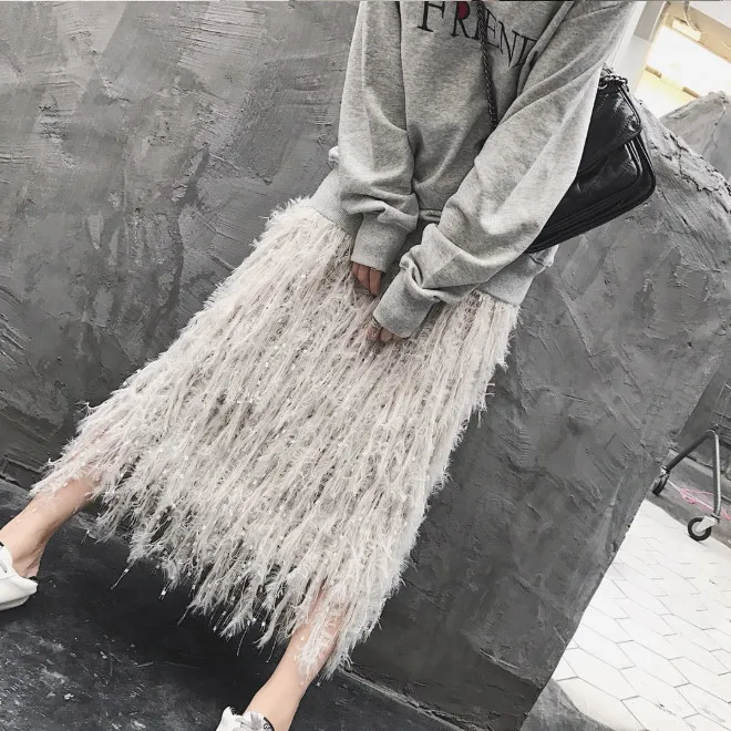 Серый Cheerart Осенняя вязаная юбка Женский дизайнерский украшенный перьями свитер юбка серая линия Эластичная Высокая талия длинная миди вязаная юбка мода - Цвет: Серый