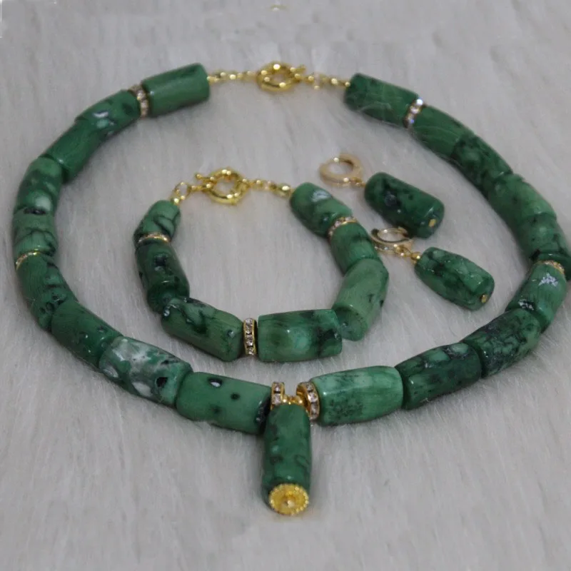 Набор ювелирных изделий из 4 коралловых бусин UJewelry в том числе браслет + серьги