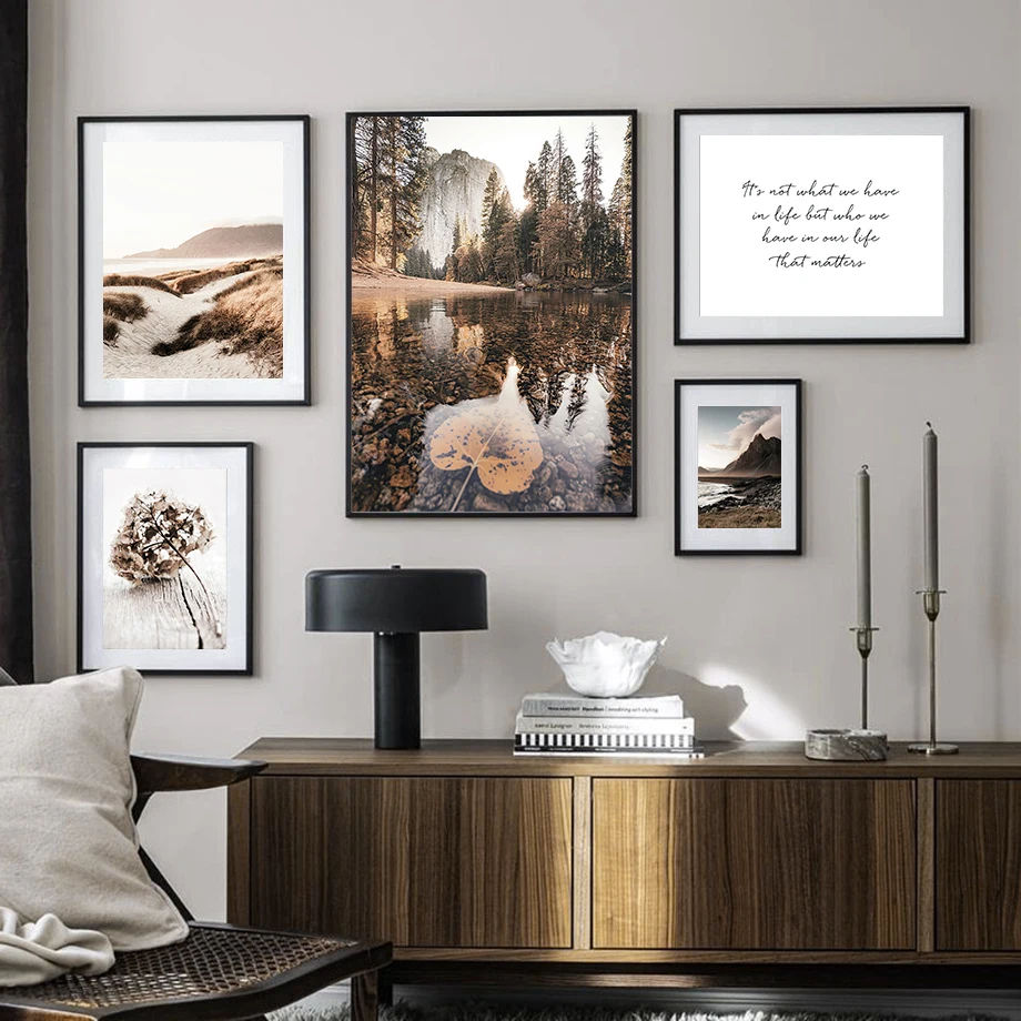 Настенная картина с изображением цветов тростника озера овцы гор цитаты