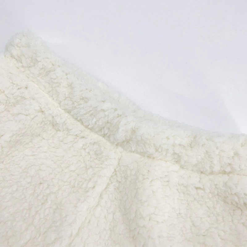 

Women Fleece Crop Tops + Short Pant 2 Pieces Set Female Winter Autumn Soft Warm Plush Tracksuit Sets Homewear Lady Suit Outfits