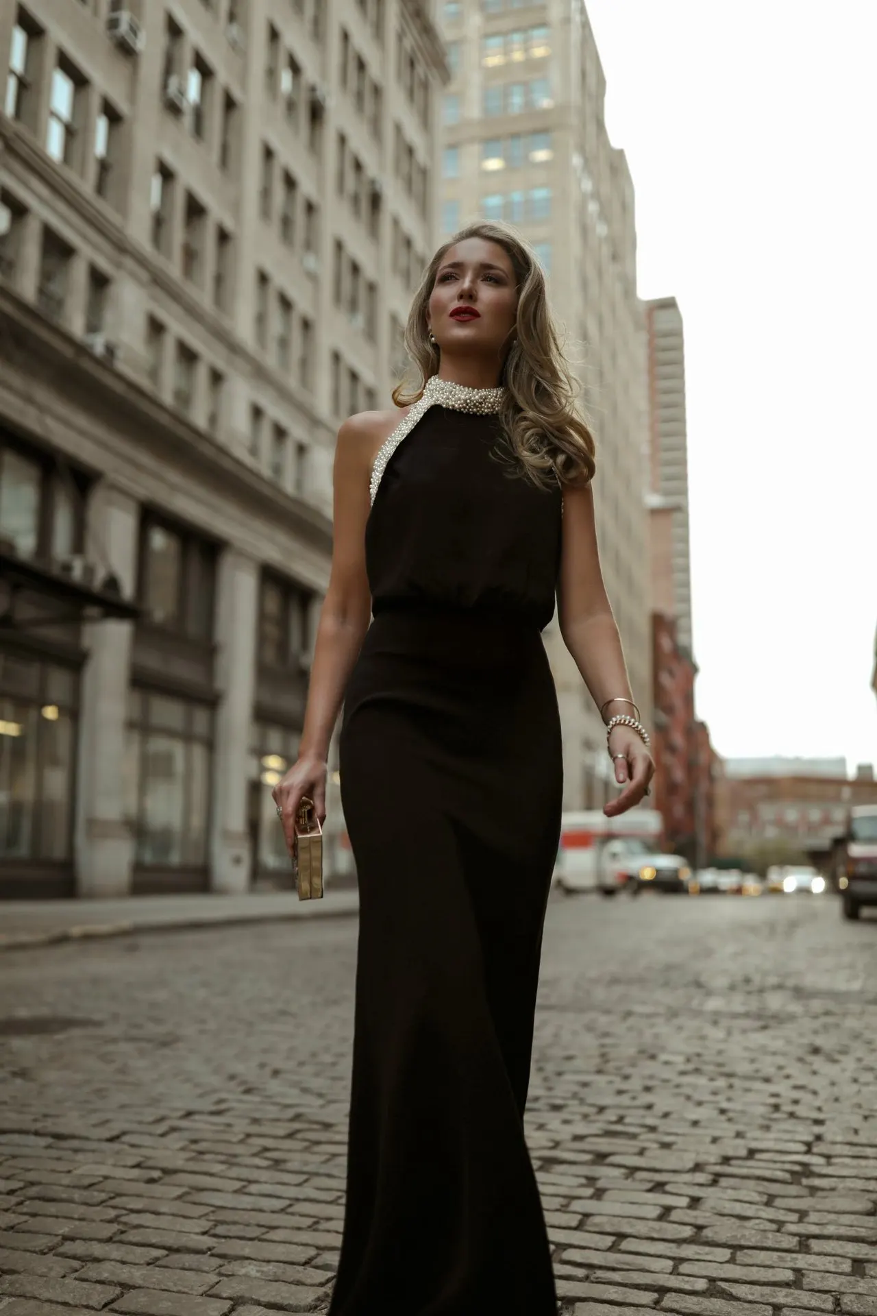 

2019 European and American Summer New Dress Popular Sleeveless Halter Dress Waist Hugging
