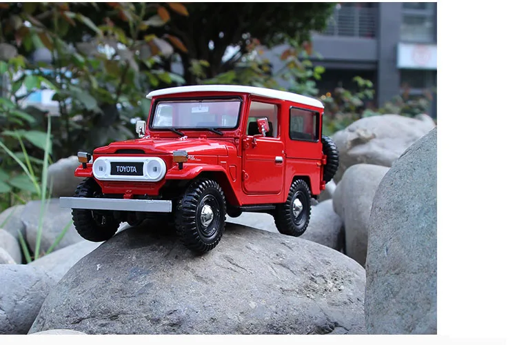 1/24 Масштаб Toyota FJ40 SUV литая модель автомобиля из сплава модель игрушки с открывающимися дверцами модель автомобиля для детей рождественские подарки игрушка