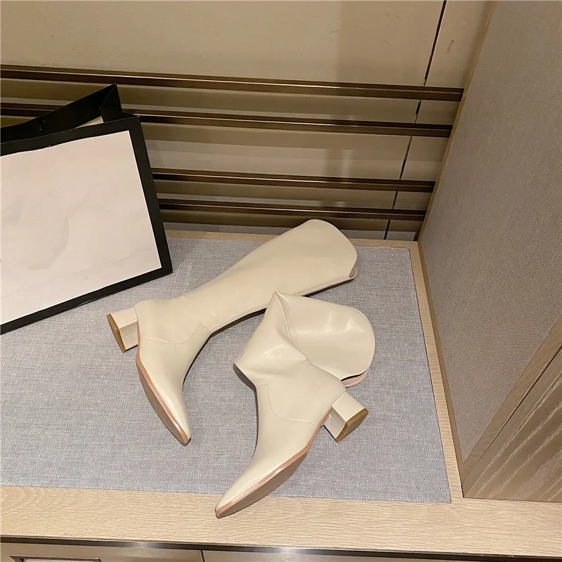 

leather Korean Autumn and winter 2020 new high-end boots women's v-mouth thick heel high-heeled high-heeled boots with thin