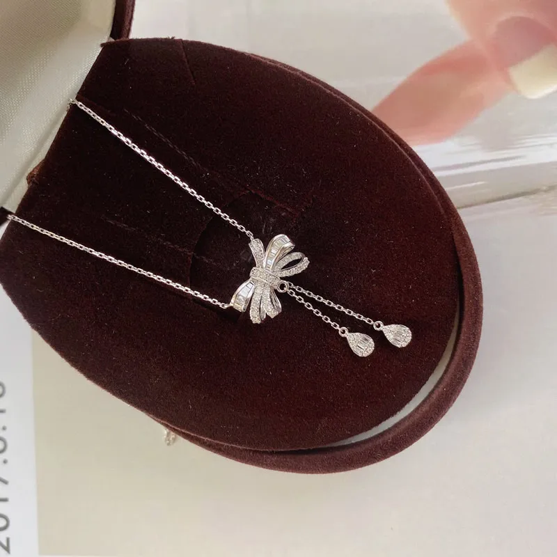 Женская цепочка-бант Aazuo из белого золота 18 К с натуральными бриллиантами 0 30