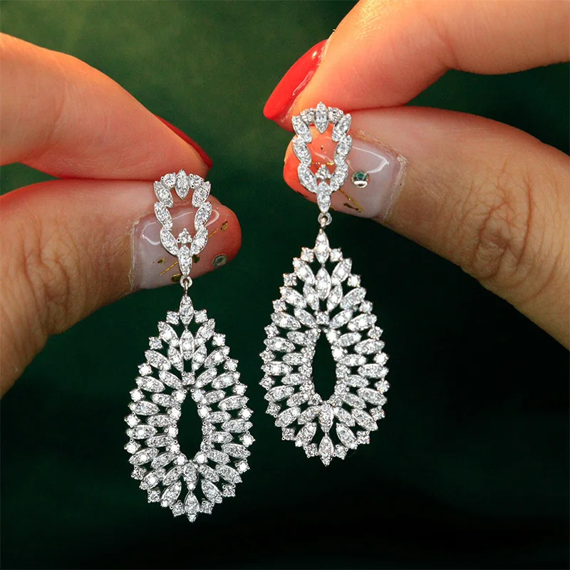 

Fashion Diamond Wedding Earrings Silver Color Drop Earrings for Women Girlfriend Birthday Jewelry Geometric Earrings Ear Nails