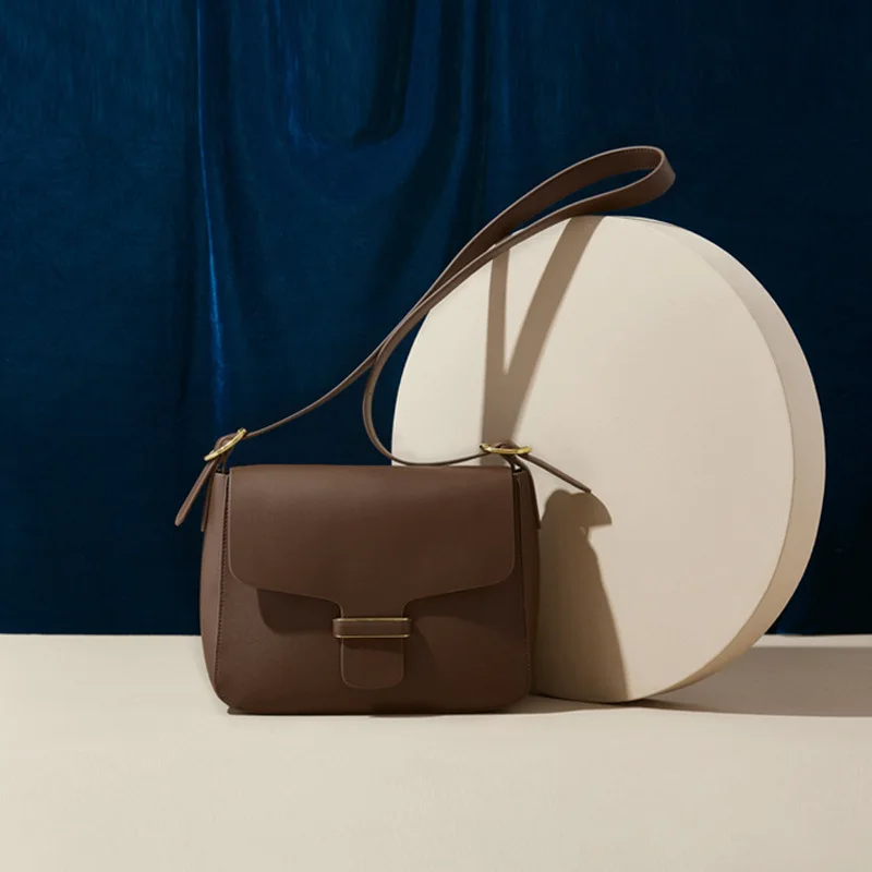

2021summer new leather women's bag niche design shoulder slung tofu bag fashion large capacity underarm bag purses and handbags
