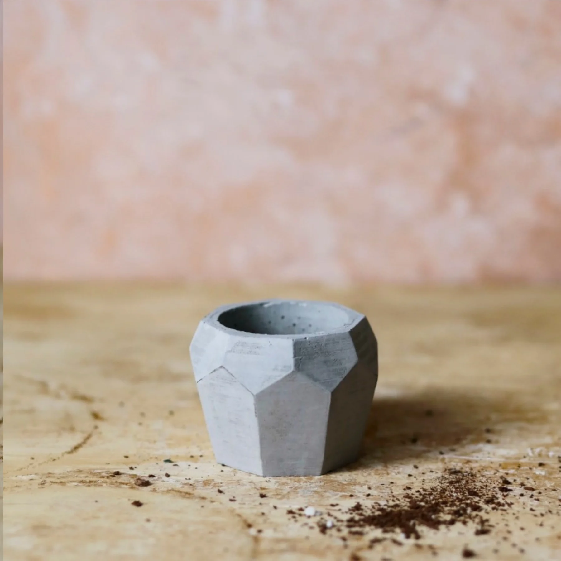 

Handmade Hollow Concrete Pot-25