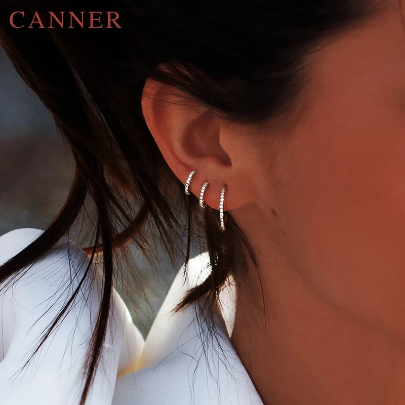 Женские серьги гвоздики из серебра 925 пробы с радужными