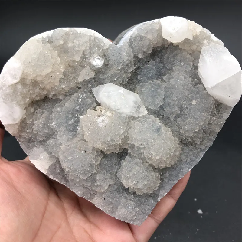 

0.59kg Beautiful natural mineral apophyllite heart with zeolite specimens