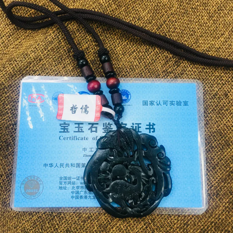 

Natural black stone Hand-carved black openwork sika deer pendant necklace Men and women's beautiful sweater chain