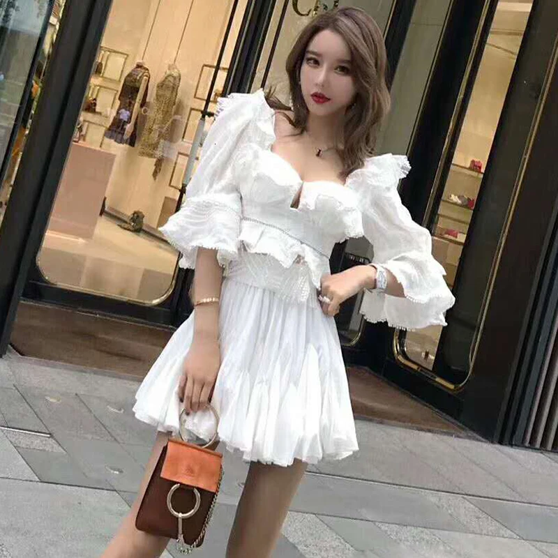 TWOTWINSTYLE кружевная блузка с рюшами Женская белая рубашка Осенняя Сексуальная женская рубашка с квадратным вырезом Топы с пышными рукавами корейская модная одежда