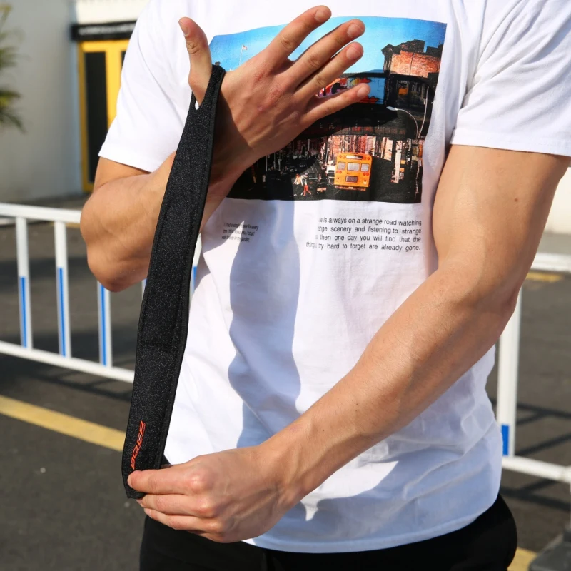 

Four Seasons Movement Keep Warm Self-Heating Magnet Wrist Support Bracket Hand Protection Accessories For Men And Women During