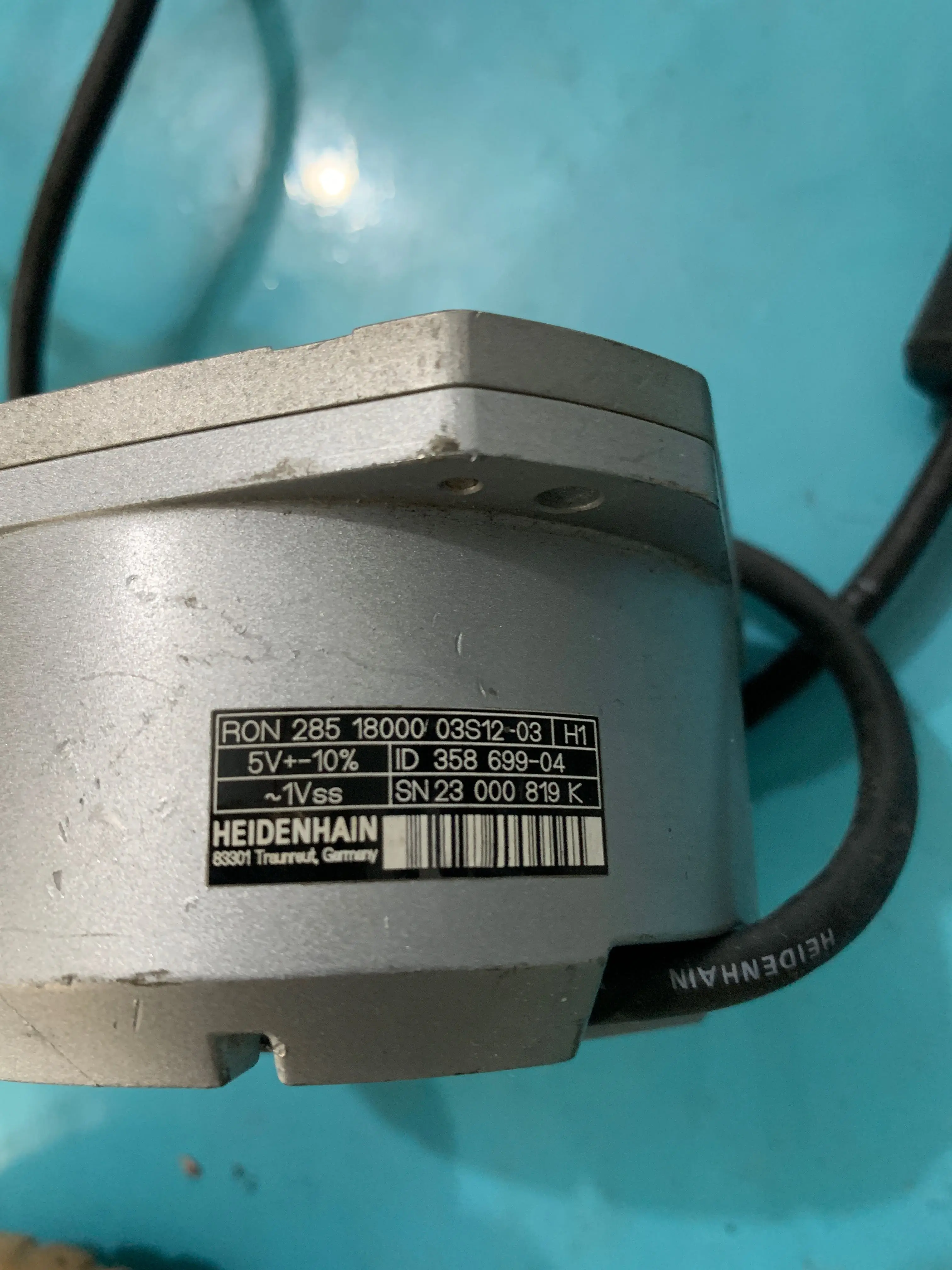 

Original RON 285 18000 03S12-03 Encoder quality guaranteed for 6 months