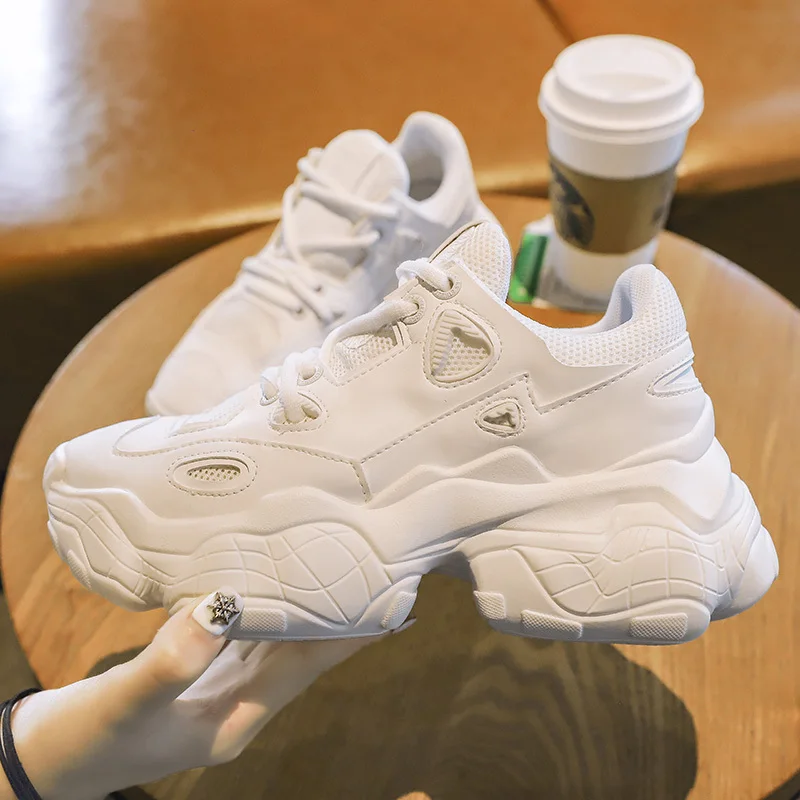 Женские кроссовки на платформе Белые Повседневные толстой подошве модель W08 лето