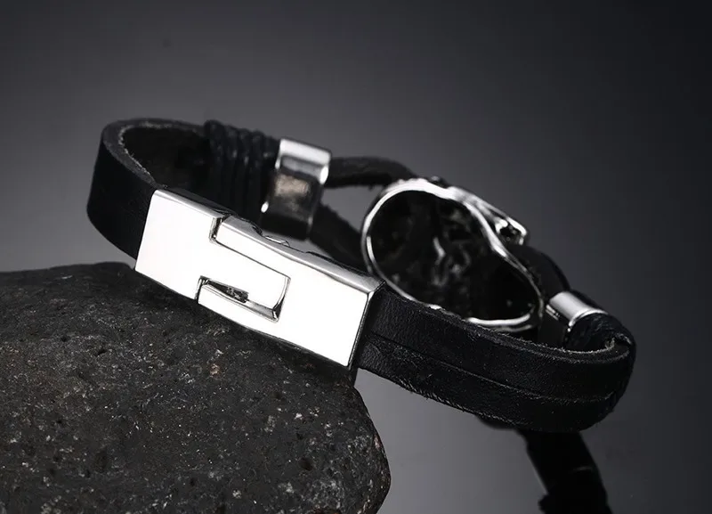 

QWC Alloy skull alloy hand rope European and American punk wind Bracelet for man new style 2021 punk