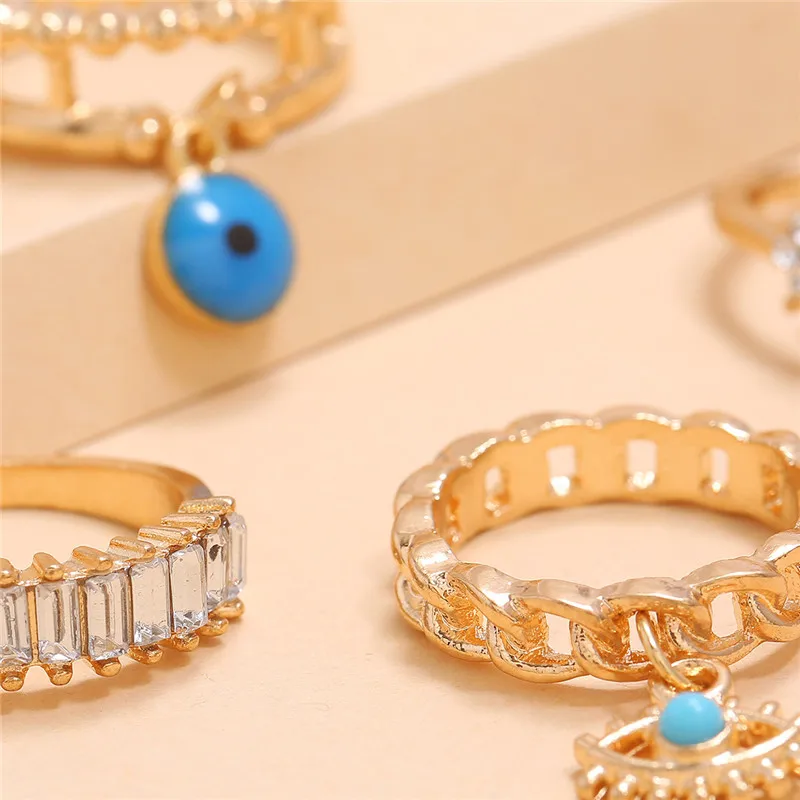 

4Pcs/Set Gold Color Evil Eye Rings For Women Vintage Boho Crystal Knuckle Ring Set Female Party Jewelry Gift