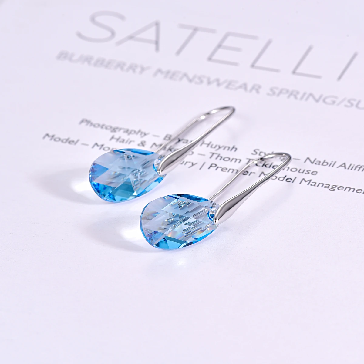 Серьги-капли воды для женщин новые модные Кристаллы от SWAROVSKI серебряный цвет кулон серьги-капельки с имитацией листьев ювелирные изделия подарок для девочки - Окраска металла: Aqua Blue