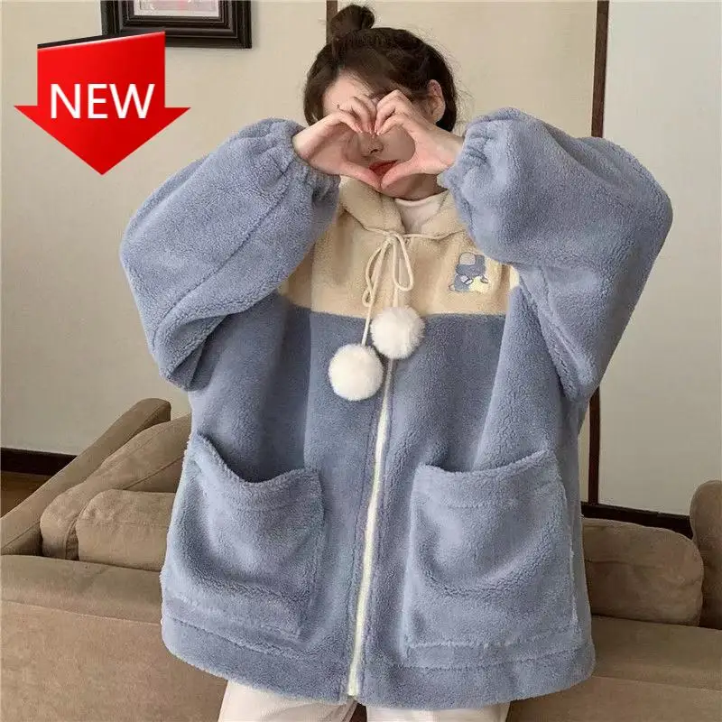 

Студенческая Милая одежда с вышивкой женское пальто на молнии с капюшоном из овечьей шерсти Женское зимнее пальто в Корейском стиле модное ...