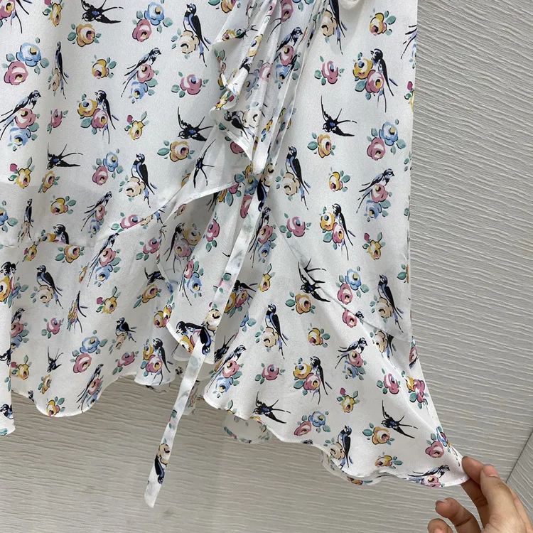 Женское мини-платье из 100% шелка с милым цветочным принтом на шнуровке лето 2020