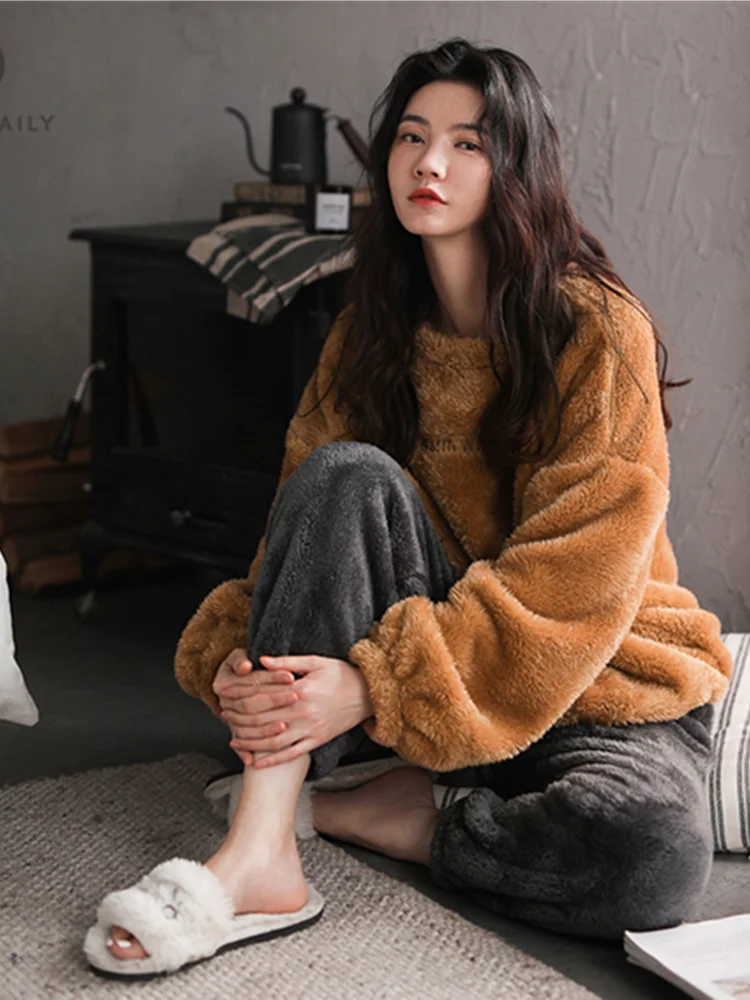 Coral Fleece Pajamas Casual Loose Fashion Worn Outside Long Sleeve Sleepwear Comfy Set Pigiama Winter Pyjamas Women DI50SY