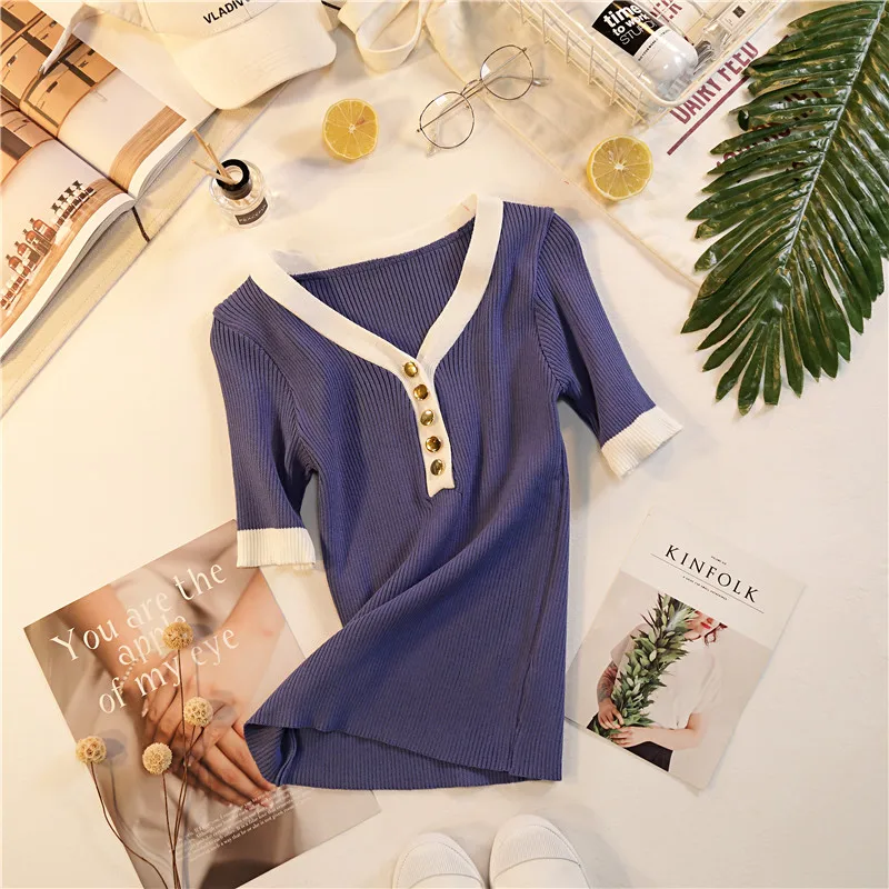 Женская трикотажная футболка с пуговицами HELIAR модная Однотонная v-образным