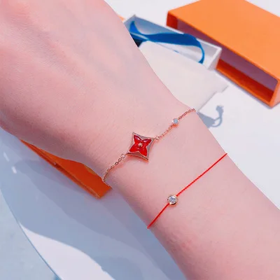 

Clover Bracelet For Women's French Geometric Diamond Jewelry Luxury Commuting OL Temperament Fashion Jewelry Accessories Gifts