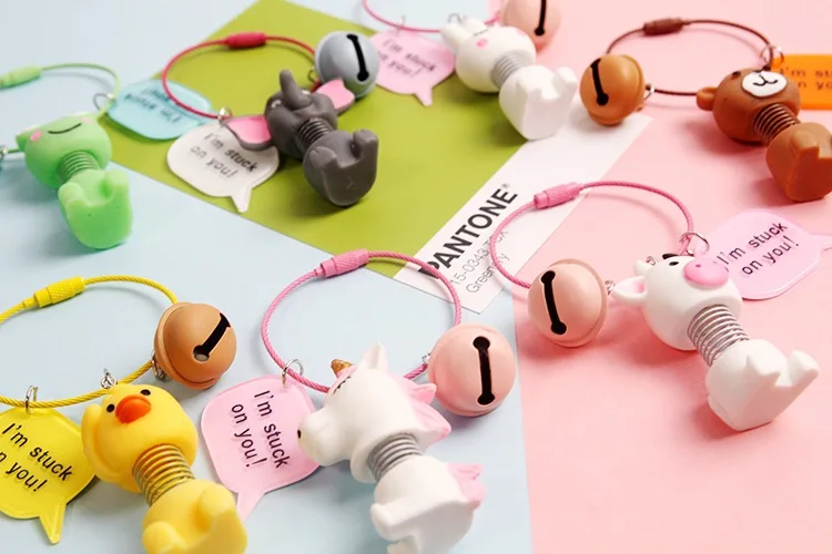 Милый брелок с мультяшными животными креативной вибрирующей головой женская