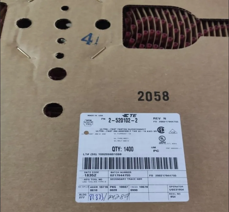 Conectores TE carcasas de terminales 100% piezas nuevas CONN QC TAB 18-22AWG 0.250 CRIMP 2-520102-2-1