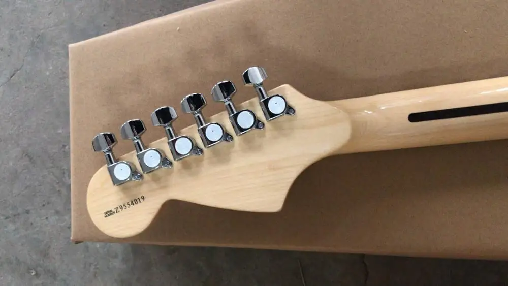 Оптовая продажа Гитары новый электрогитара STRAT 24 Лады с зубчатыми грифа старый