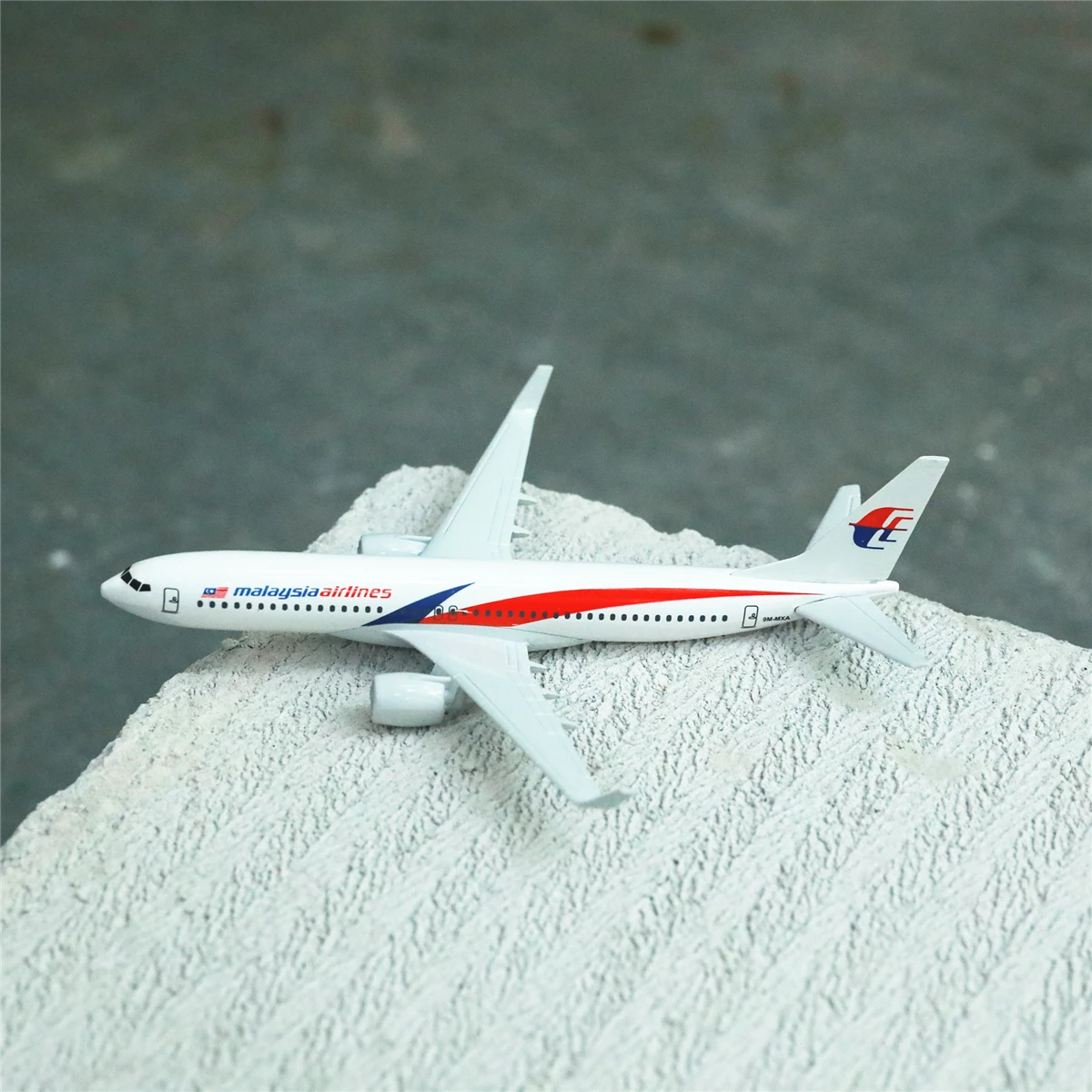 

malaysia B737 Aircraft Model 6" Metal Airplane Diecast Mini Moto Collection Eduactional Toys for Children