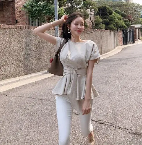 

2021 Women Summer Vintage Solid Cotton Linen Casual Short Sleeve Korean Shirts Fashion O-neck Elegant Sashes Sexy Blouses