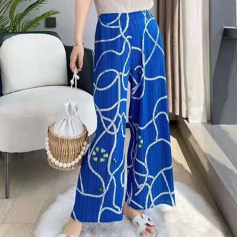 

miyake's pleated pants, fashionable and loose high quality print library